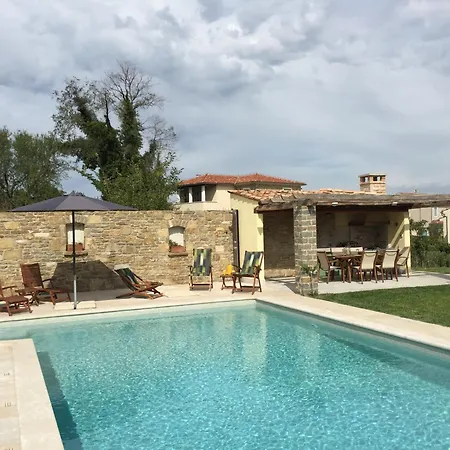 Villa Gornje Baredine 12 *